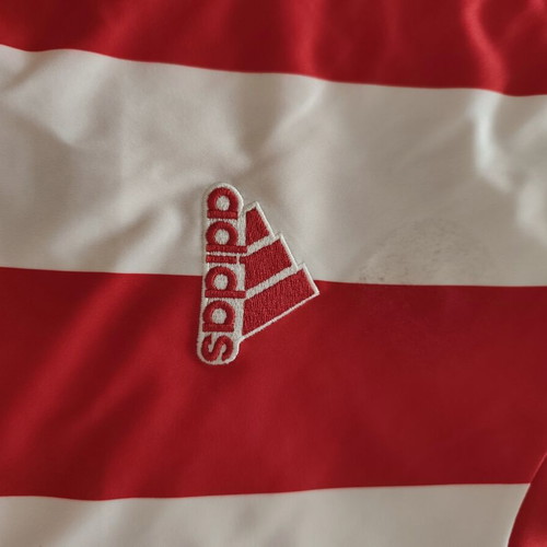Olympiacos jersey large, new and authentic