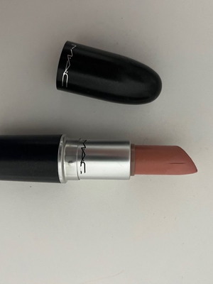 Mac Myth lipstick