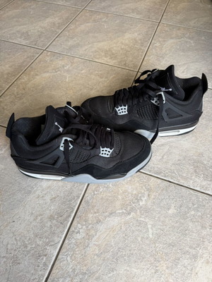 Air Jordan 4 Retro Black Canvas sneakers, size 44