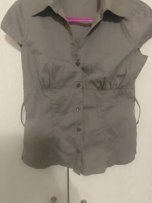 Paranoia fitted women's shirt size S like new, brown/grey