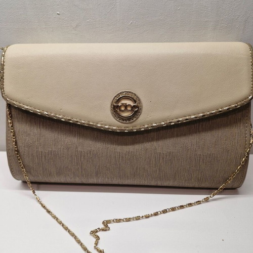 Nobo shoulder bag used with gold chain in beige and gold tones
