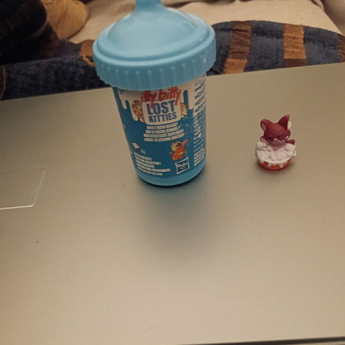 Lost Kitties Itty Bitty Figure new with packaging