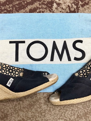 Toms platform shoes used, size 37, black and beige