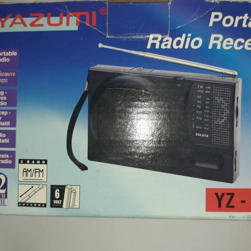 Yazumi YZ-823 Portable Battery Radio AM/FM new in box