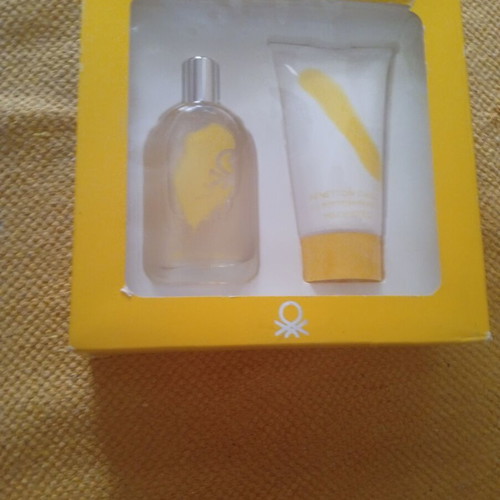Benetton Giallo perfume set 100 ml and 150 ml shower gel new