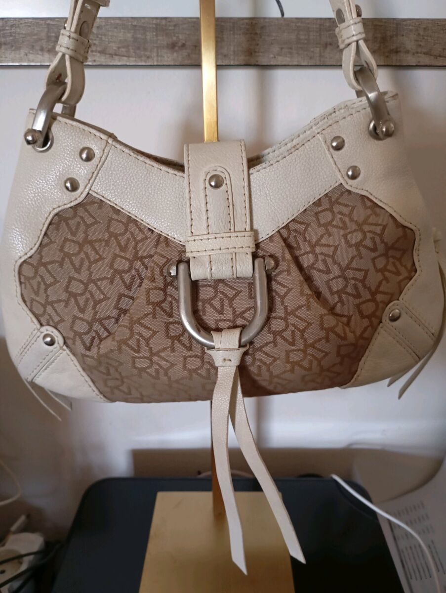 DKNY ホワイト ショップ袋 大サイズ レトロ ビンテージ DKNY vintage shoulder bag used, white… - € 76,00 - Vendora.cy
