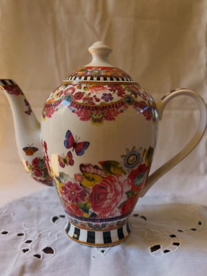 Lenox Melli Mello Eliza Stripe porcelain tea set like new, 3 pieces