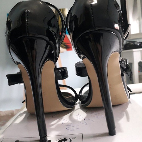 sandals (box now)