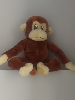 Lutrino sitting monkey plush 20 cm like new