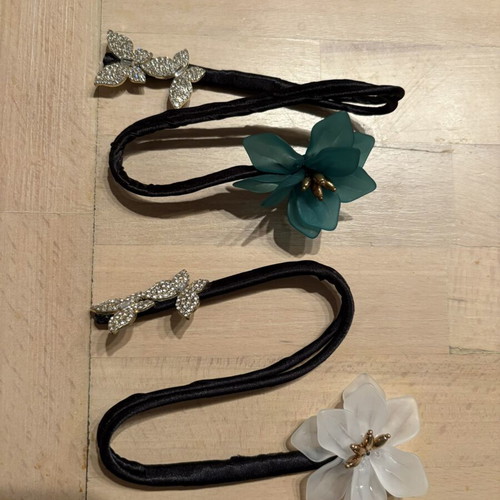 Hair sticks for bun, rotating, like new