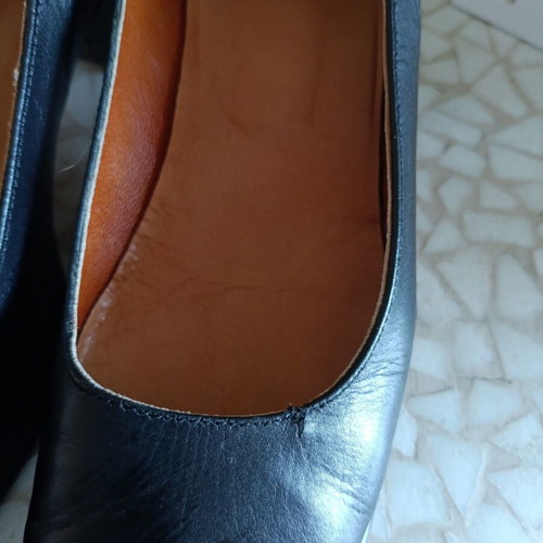 Leather pumps size 40, black