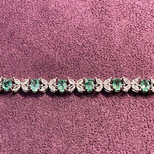 Silver bracelet with natural emeralds and certificate of authenticity