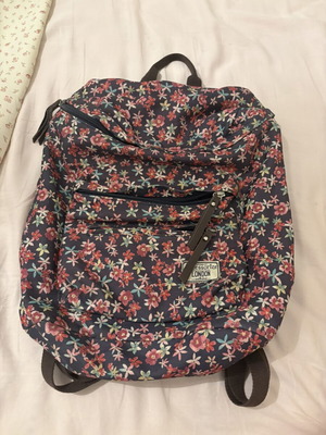Backpack Accessorize σαν καινούργιο, πολύχρωμο μωβ, με μια μεγάλη θήκη και δύο μικρές