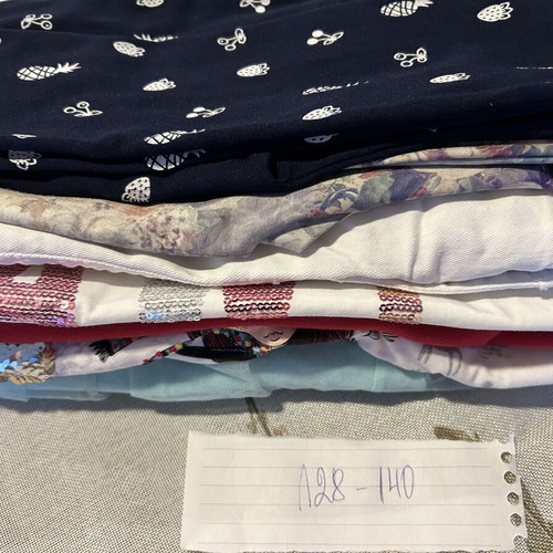 Girls' clothing lot size 128-140 cm, colorful brand mix