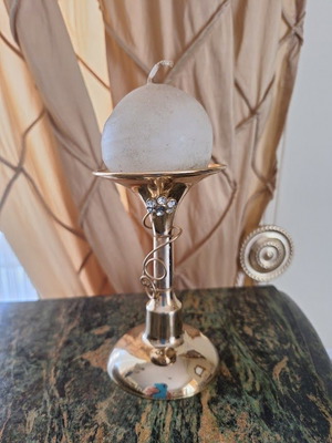 Μεταλλικό κηροπήγιο gold plated 24κ με σχέδιο λουλουδιού και κρυσταλλάκια σαν καινούργιο