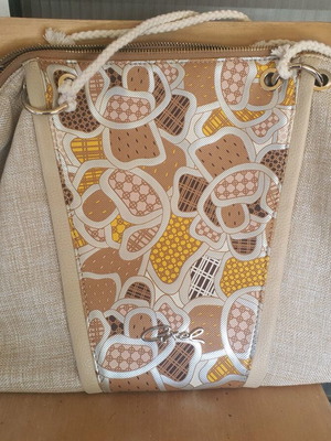 Shoulder bag new, beige and gold, satin lining, 30x40x10 cm