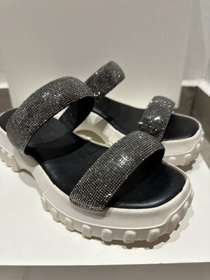 Slippers used, leather, size 35, black and white