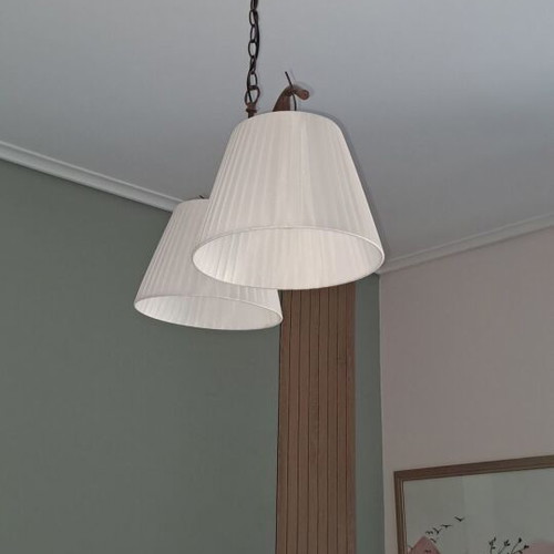 Ceiling light like new with two lampshades