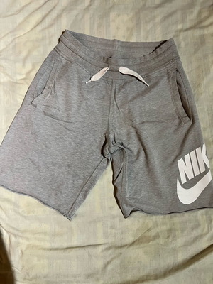 Nike βερμούδα γκρι μέγεθος S σαν καινούργια
