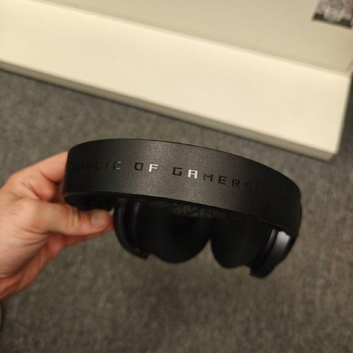 Asus POG Pelta Tri-mode Bluetooth gaming headphones like new, black