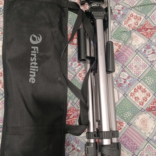 Firstline camera tripod like new, adjustable height