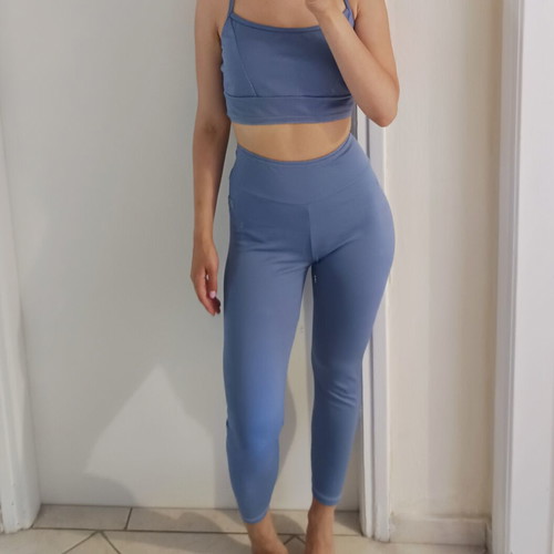 BodyTalk sports set blueberry medium like new