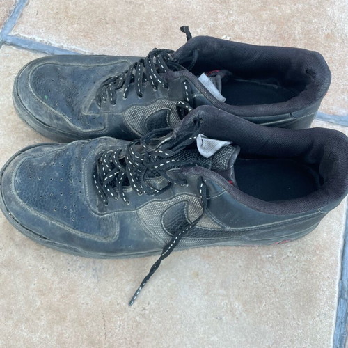 Airforce 1 black used, in good condition