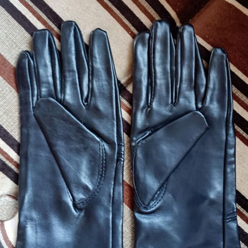 Gloves like new, black