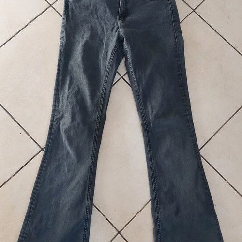 Zara women's flare jeans like new, black and grey