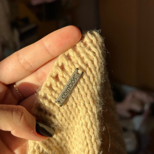Combos Knitwear long V-neck sweater like new, beige, size S