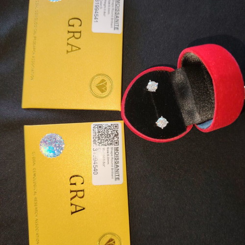Silver Earrings S925 with 1.6ct Moissanite D Color and GRA Certification new