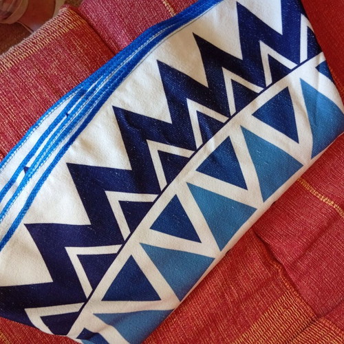 Round beach towel 1.80x1.80 m new, blue pattern