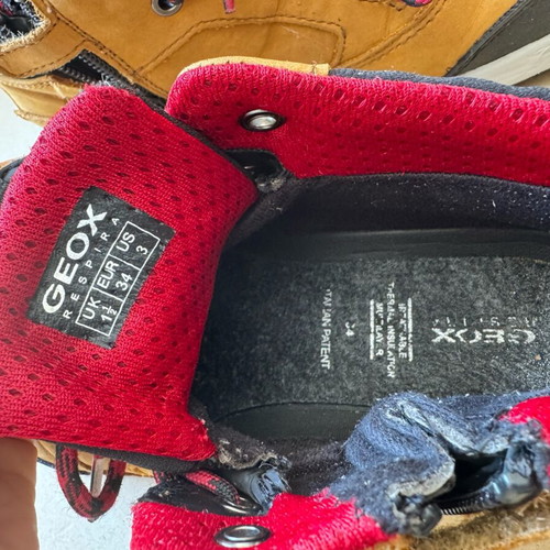 Geox boots size 34 used, waterproof and comfortable