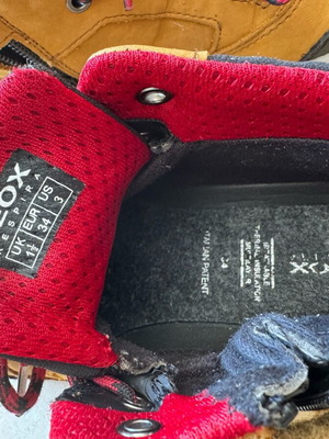 Geox boots size 34 used, waterproof and comfortable