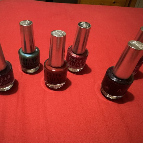 Nail polish set new, 6 pieces in various colors