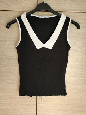 Αμάνικη μπλούζα Anna Riska V-neck καινούργια, μέγεθος Medium, μαύρο και άσπρο