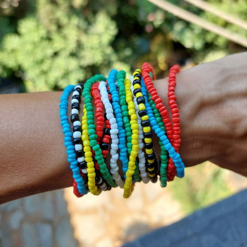 Africa bracelet like new, handmade, colorful