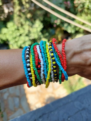 Africa bracelet like new, handmade, colorful