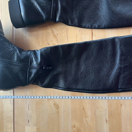Vavoulas boots size 36 black leather used