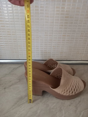 Platform sandals like new, beige, size 40, comfortable for everyday