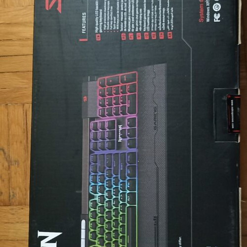 Redragon Keyboard fullsize with blue switches used, armrest, wired