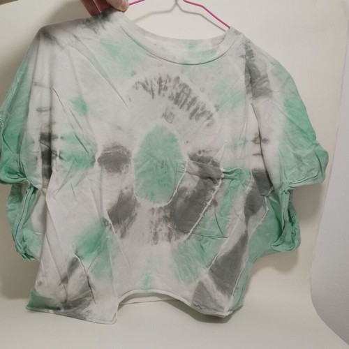 Bershka tie dye t-shirt like new, size M, gray and green