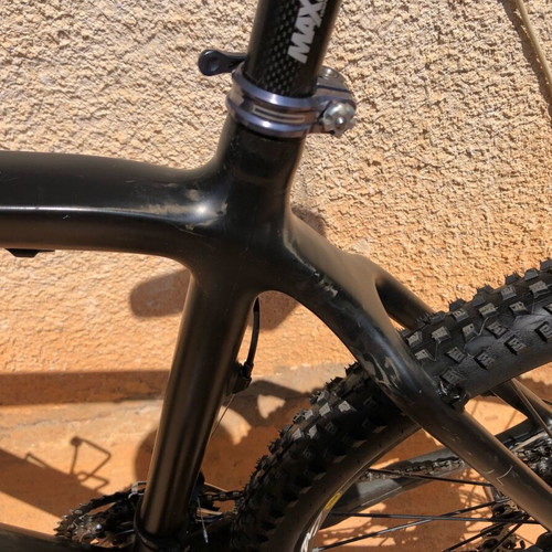 Mountain bike used, disc brakes, black