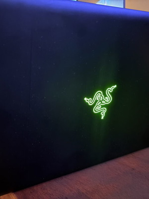 Razer Blade laptop used, Nvidia 1060, 16 GB RAM, no battery