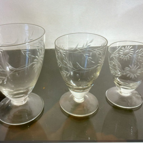 Antique engraved crystal glasses like new, set of 6 and 3 jugs