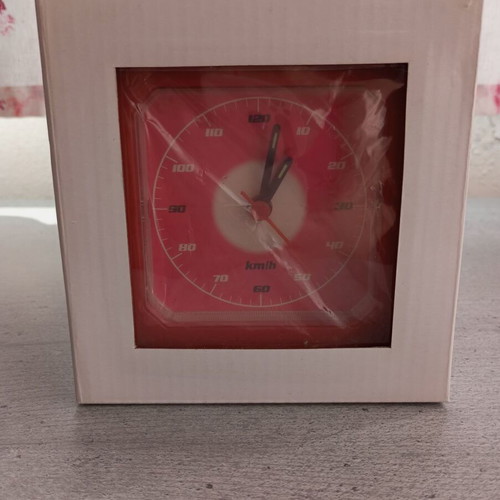 Alarm clock with message recording function, new, analog tabletop