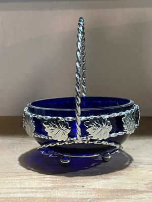 Candy bowl like new with blue glass and carved inox decoration