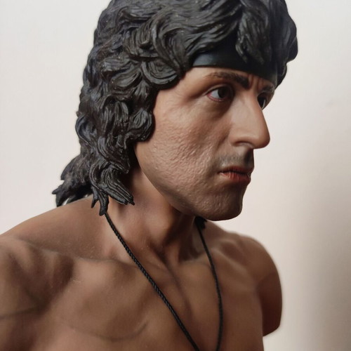 John J. Rambo III 1/4 Bust Statue by Hot Toys 2008 like new