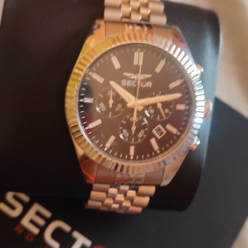 Sector 240 Quartz Chronograph Watch 42mm New