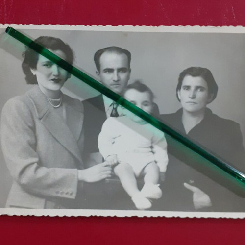 Pack of 5 old family photographs